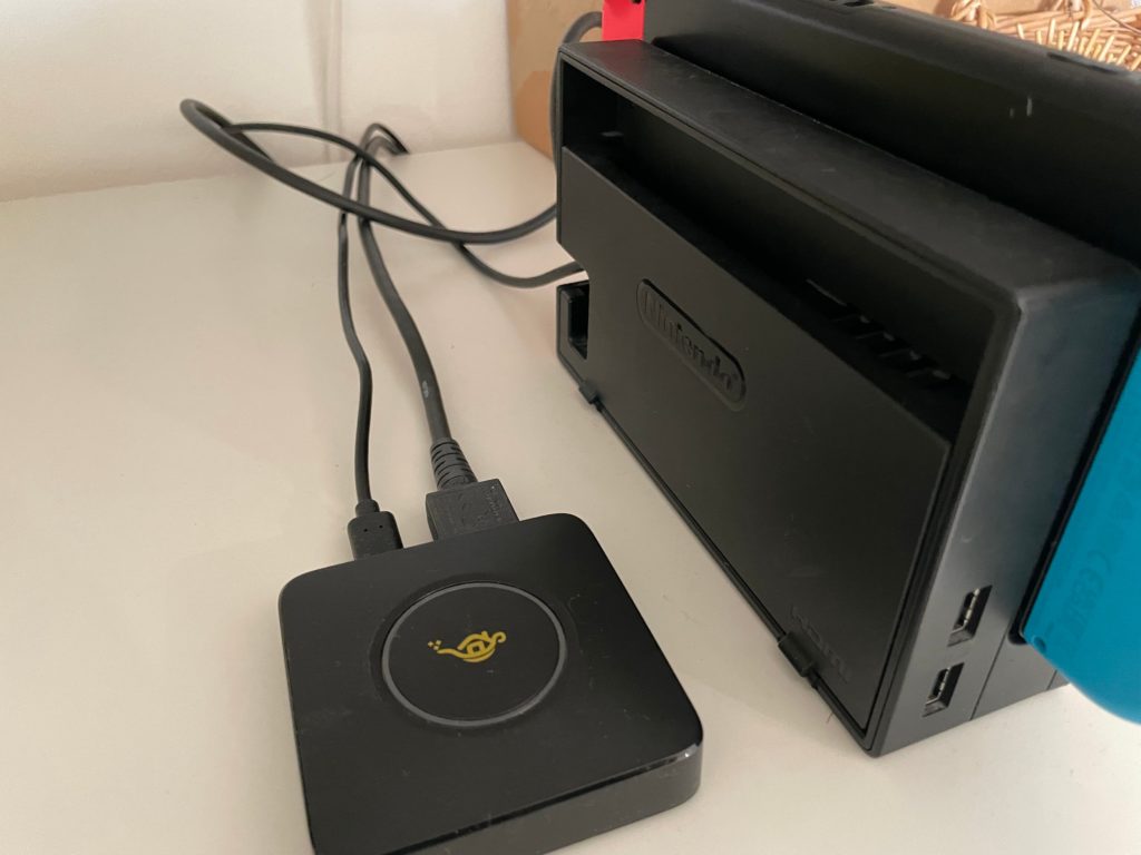 Nintendo switch と専用 ワイヤレスHDMI　Aladdin Conector